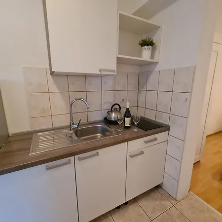 Tolj 2 - Mokalo Apartmán *