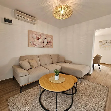 Tolj 2 - Mokalo Apartmán
