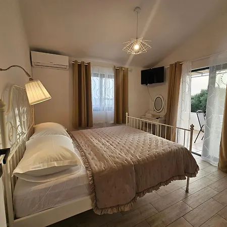 Tolj 2 - Mokalo Apartmán *